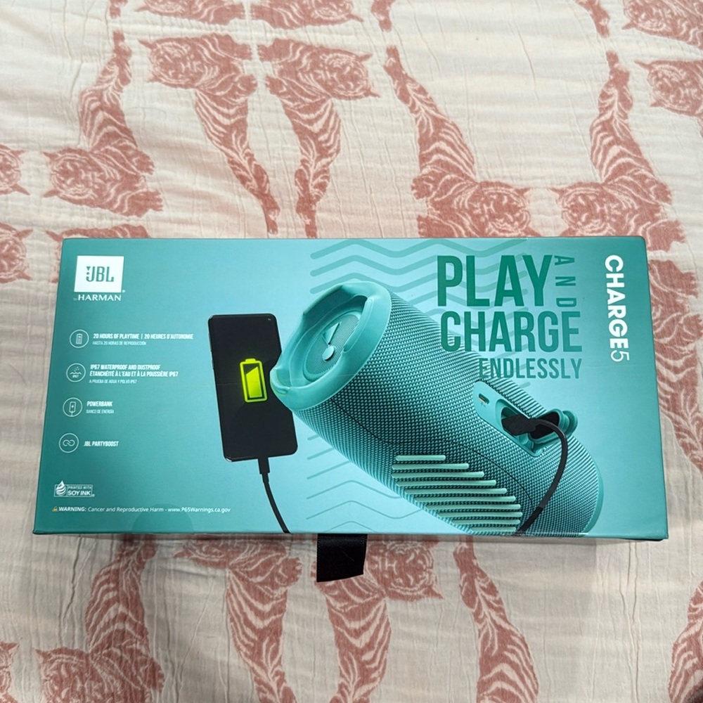 NWT JBL Charge5 speaker